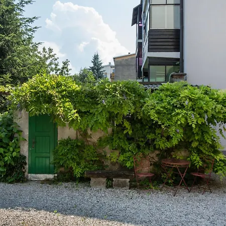 Apartment Quiet With Garden + Parking