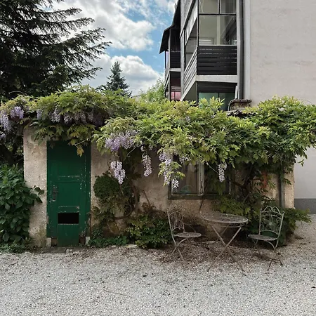 Quiet With Garden + Parking *