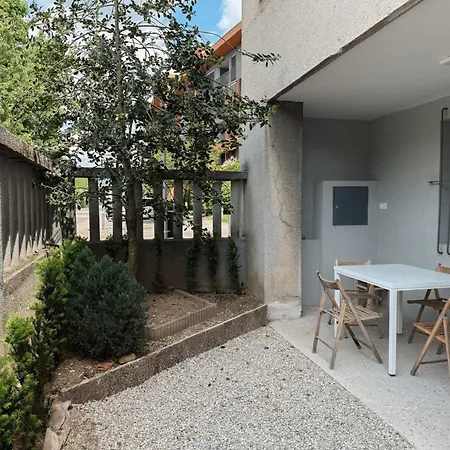 Quiet With Garden + Parking