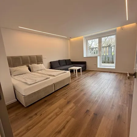 Quiet With Garden + Parking Apartma *