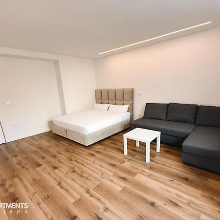 Quiet With Garden + Parking Apartma Ljubljana