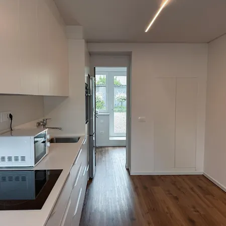 Quiet With Garden + Parking Apartma *
